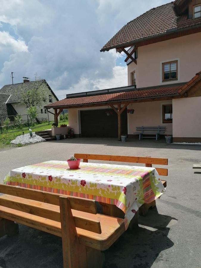 Ferienwohnung Familie Pichler Neumarkt in Steiermark Esterno foto